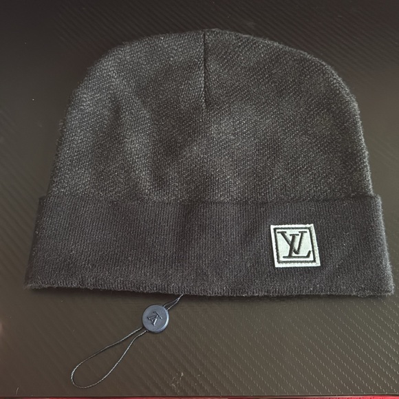 Louis Vuitton Charcoal Knit Hat - Picture 1 of 3